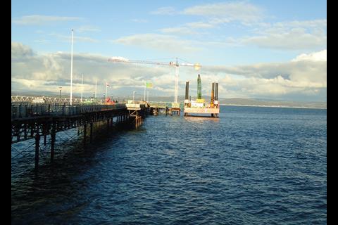 The piles needed to be lifted over the width of the pier head using a crane mounted on a jack up barge